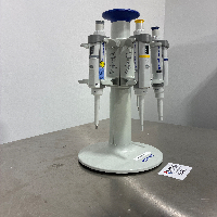 Eppendorf Set of 4 Research plus pipette image 0